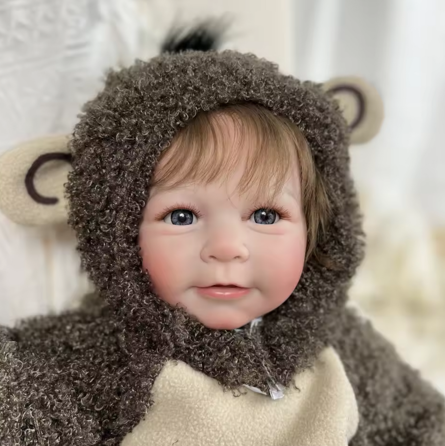 Lisa – Boneca Bebé Reborn de 55 cm, Macia e Realista, com Acessórios